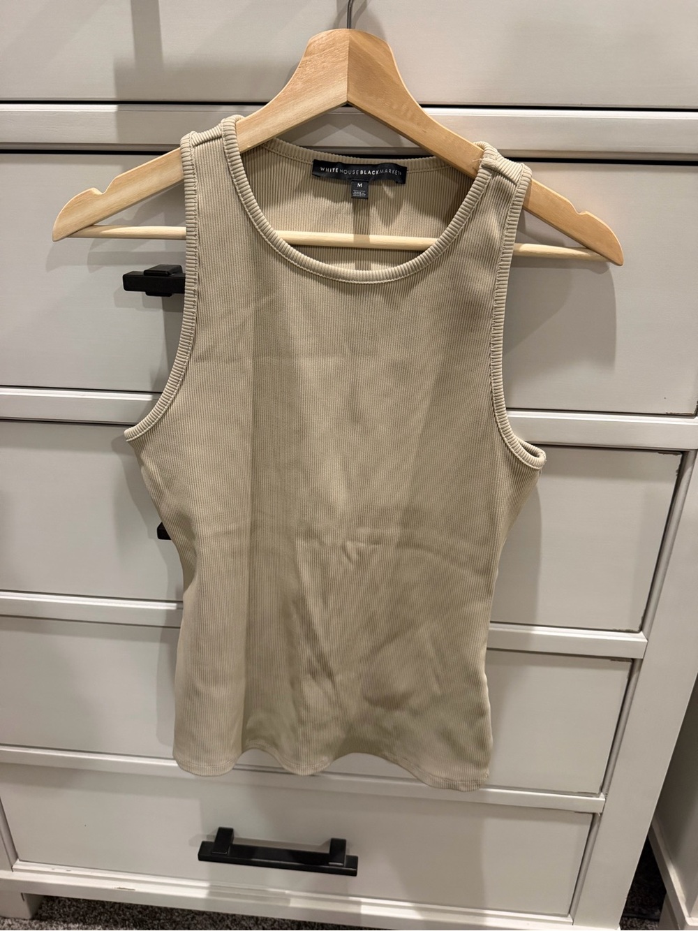 WHITE HOUSE BLACK MARKET Ribbed Beige Tank Top. Size medium. Excellent condition
